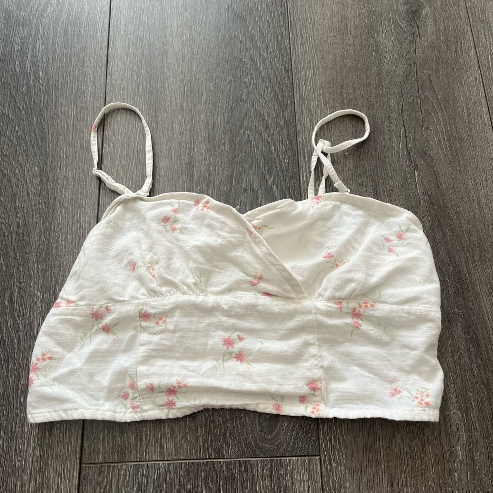 American eagle floral cross cropped tank top